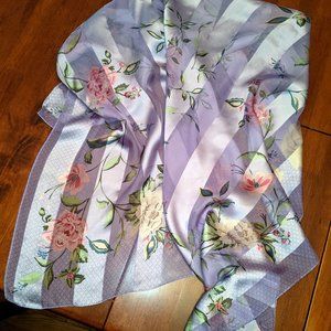 ADRIENNE VITTADINI FLORAL PRINT SILK square scarf
